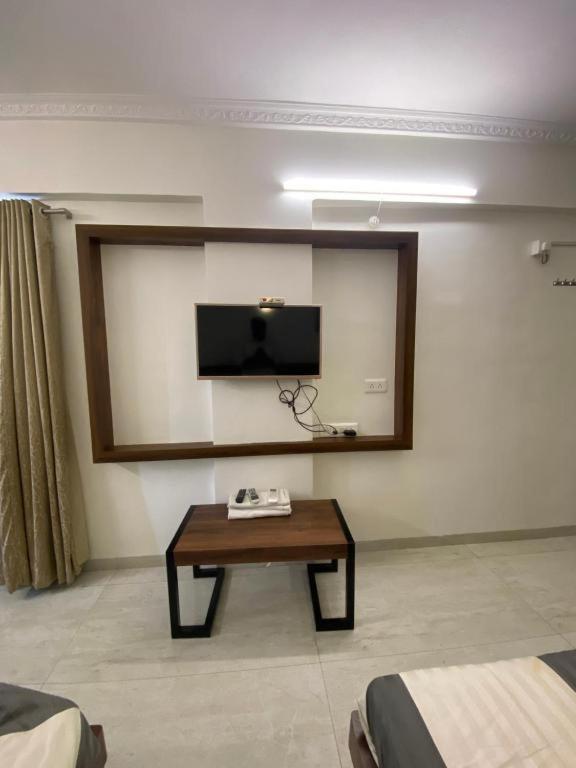 Hotel Shree Sai Shirdi Eksteriør billede
